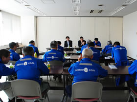 冷凍軽貨物運送の様子の写真02